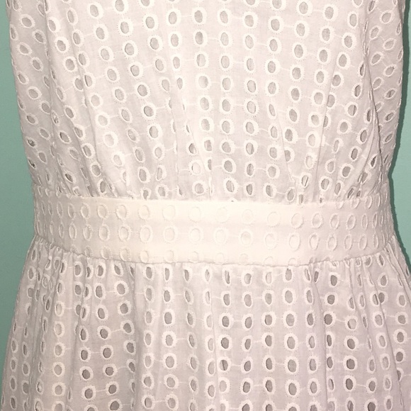 Forever 21 Contemporary Eyelet Dress. - Picture 5 of 7